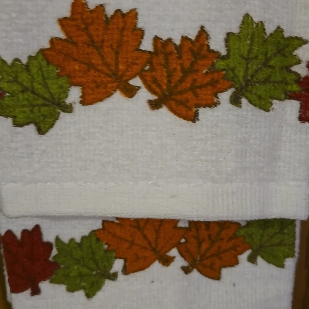 Brown and White Autumn Towel Sets